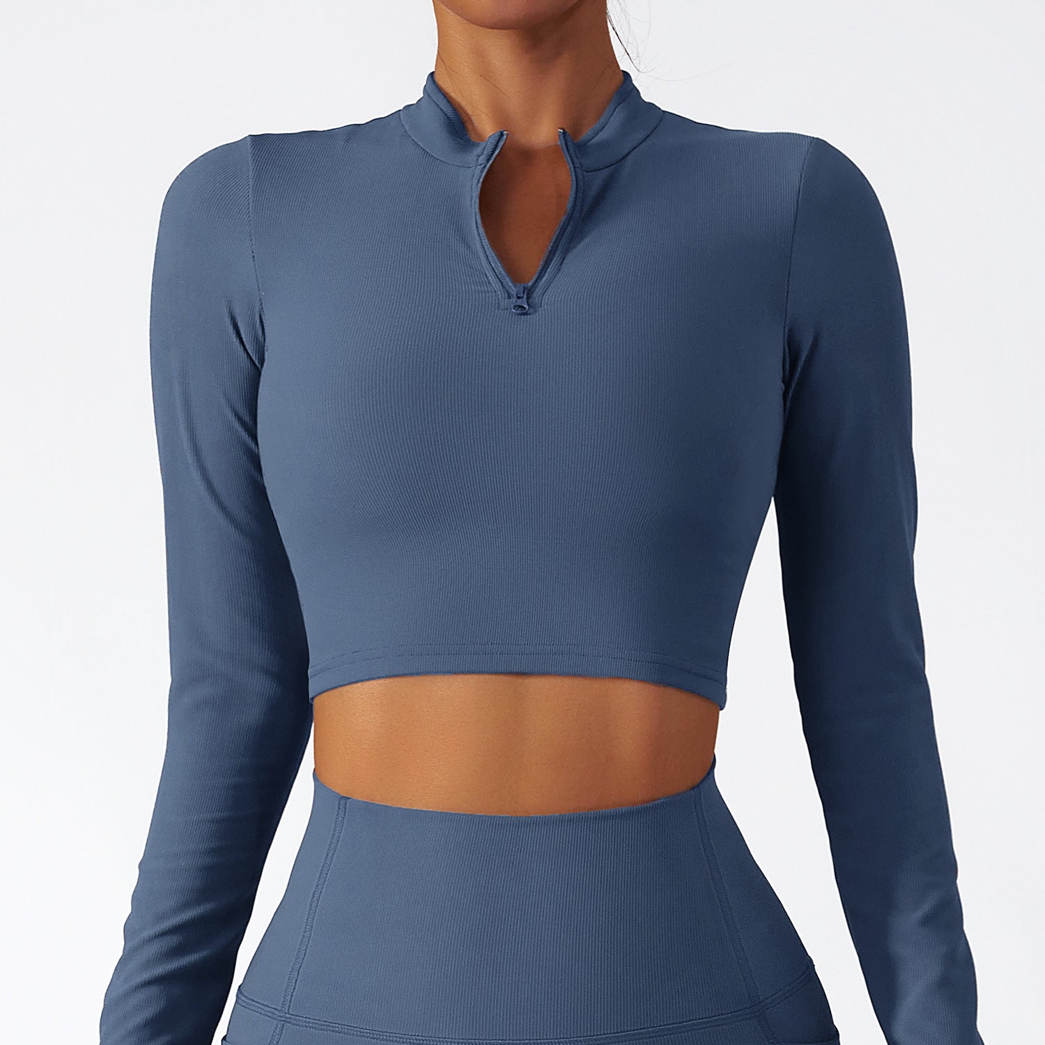 Qi Cropped Zipper