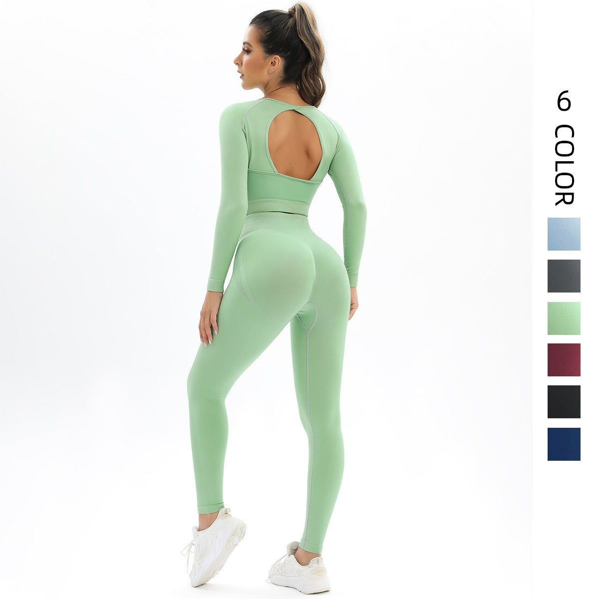 Qi Standout Two-Piece Set